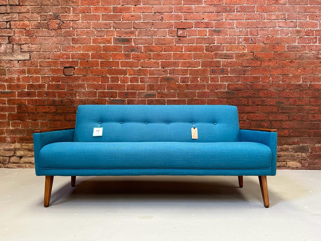 Tail Sofa Settee In Teal